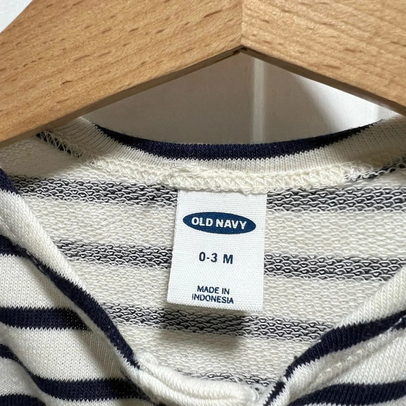 OLD NAVY Baby jumpsuit Size 0-3 Months - Picture 5 of 5